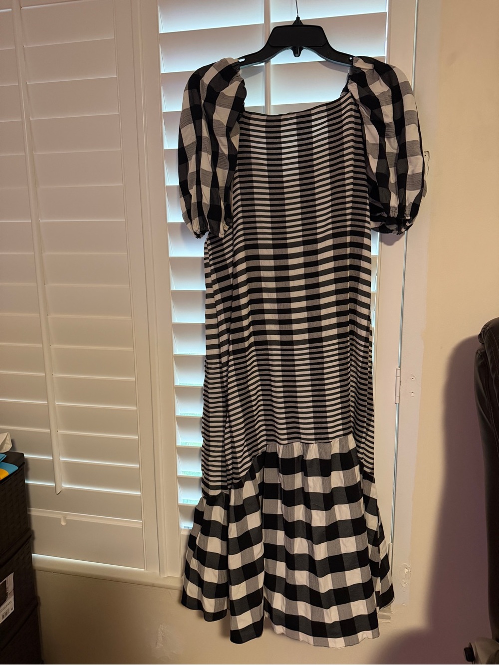 Topshop Black and White Gingham Puff-Sleeve Midi Dress